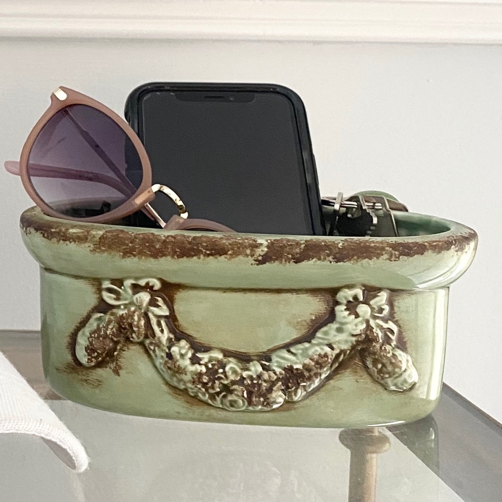 Anthropologie catch all dish, catch all pot
